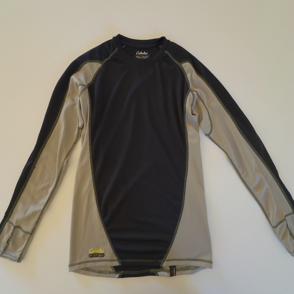 Cabela’s MediumTech Silk Weight Base Layer thermal Long underwear + Long Sleeve